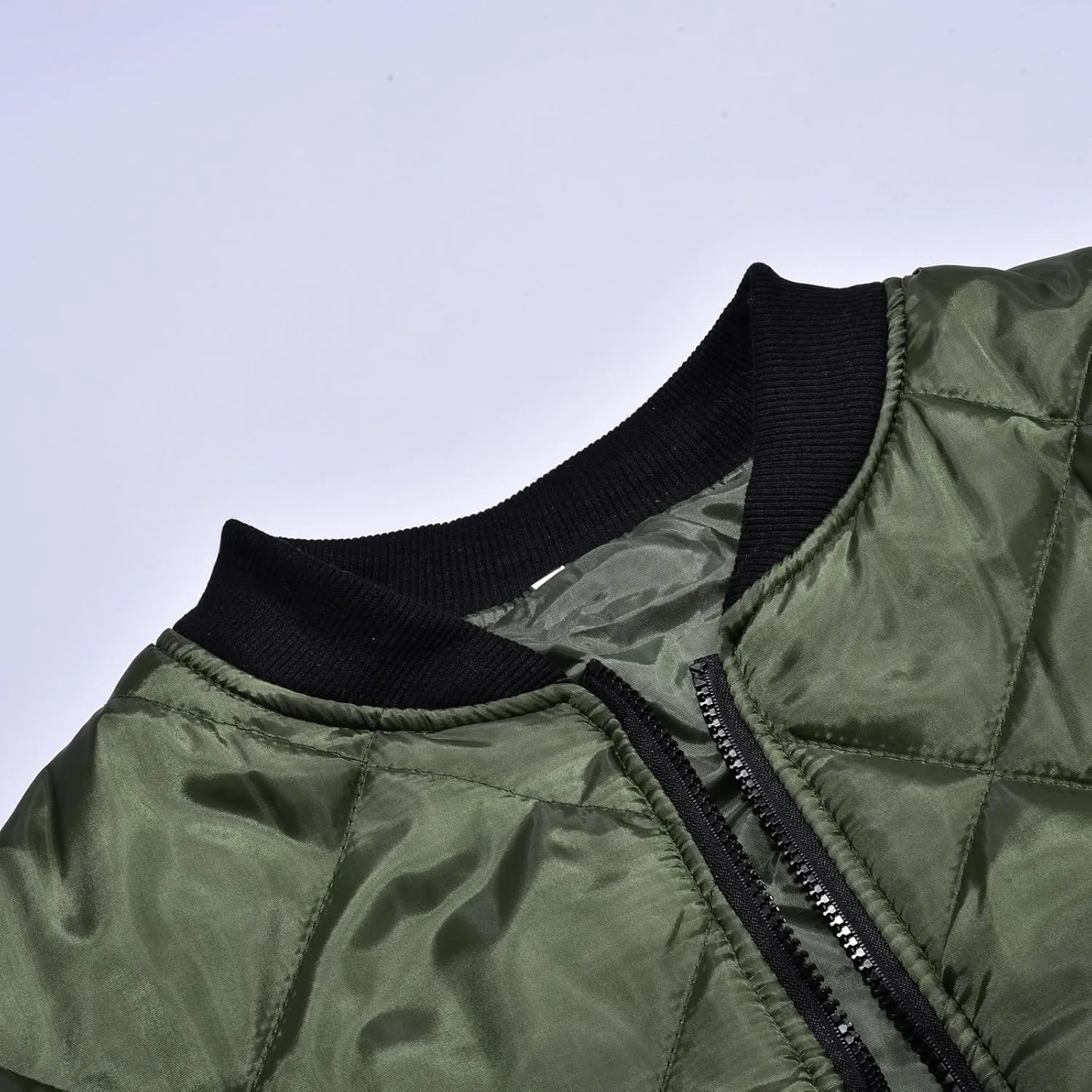 Thatrich Mens Bomber Jacket Lightweight Diamond Quilted Jacket Zip Up Puffer Coat Cropped Winter Jackets Long Sleeve Outwear