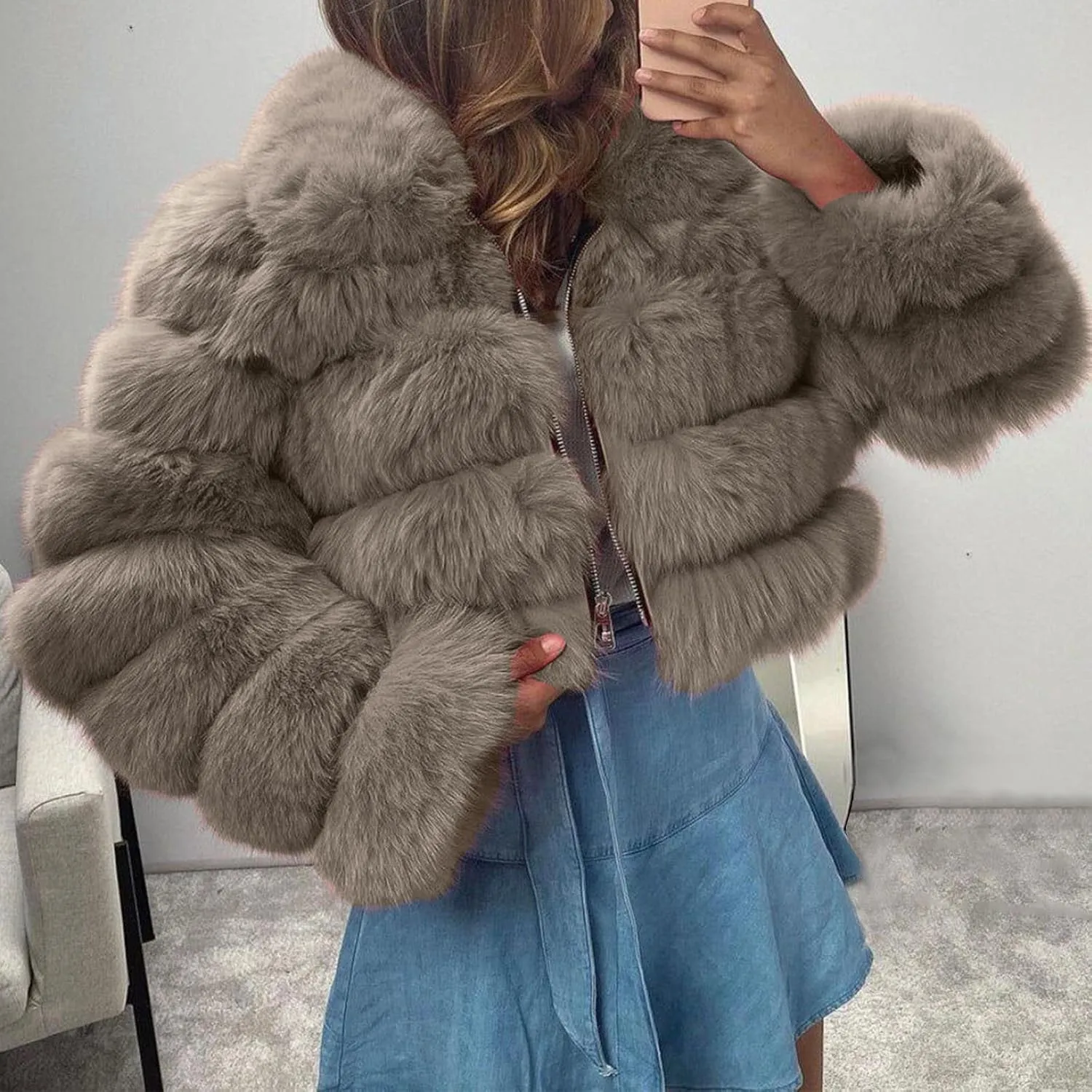 Women Short Faux Fur Coats Hooded Warm Furry Splicing Jacket Elegant Outerwear Fluffy Crop Winter Coat