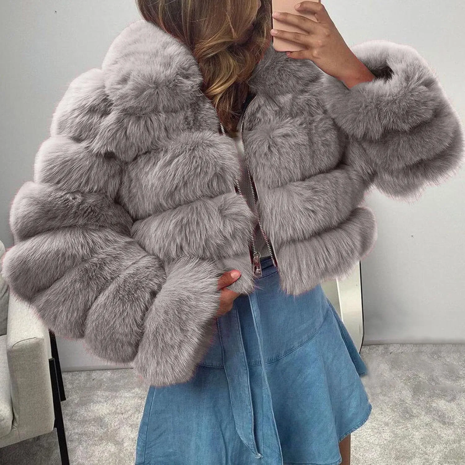 Women Short Faux Fur Coats Hooded Warm Furry Splicing Jacket Elegant Outerwear Fluffy Crop Winter Coat