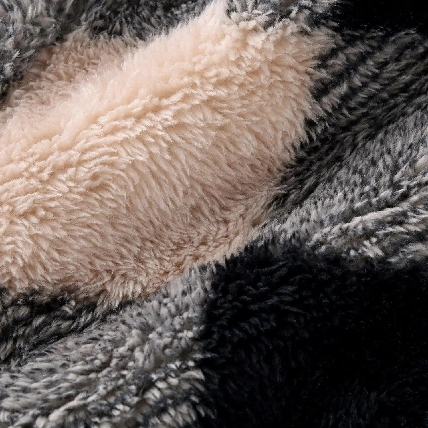 Womens Fuzzy Hooded Jacket Warm Winter Coats Plaid Color Block Zip Up Hoodie Plush Jackets Casual Outerwear