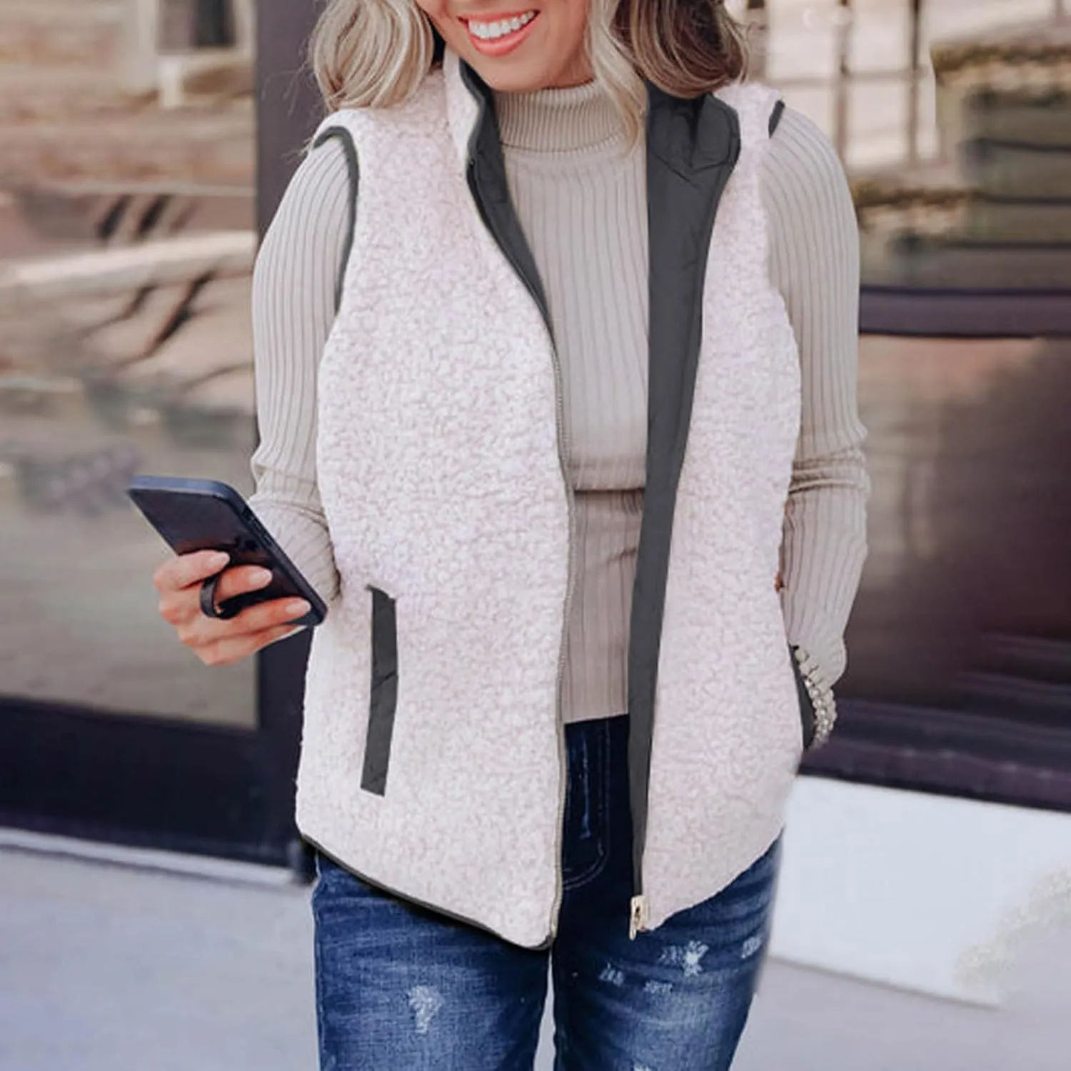 Women's Winter Quilted Vest Sherpa Sherpa Lined Zip Up Puffer Vest Jacket Sleeveless Outerwear Coats with Pockets